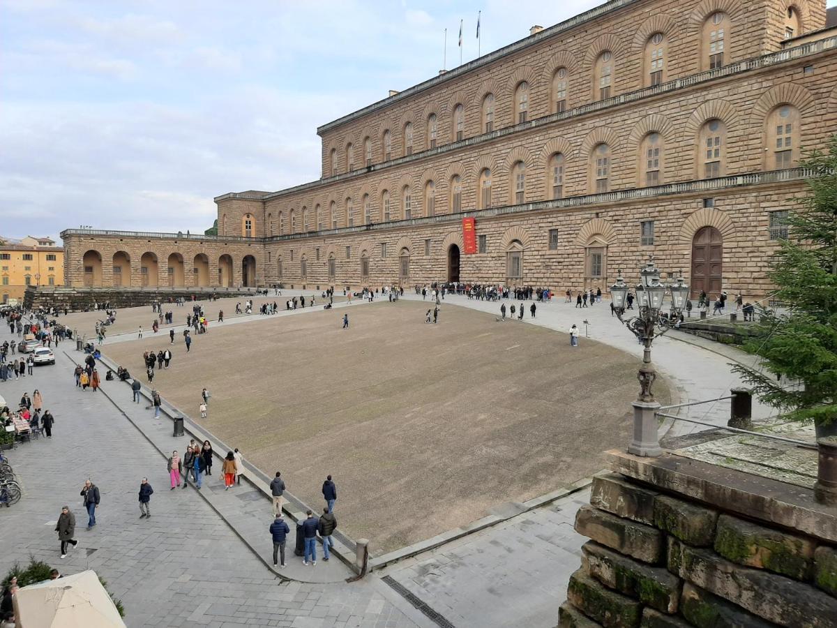 Piazza Pitti View Florencia